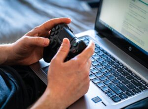 Can I Play Marshock200 on My Laptop